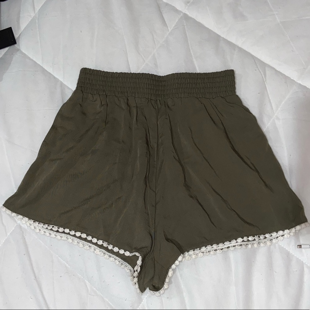 Mink Pink Shorts 💚